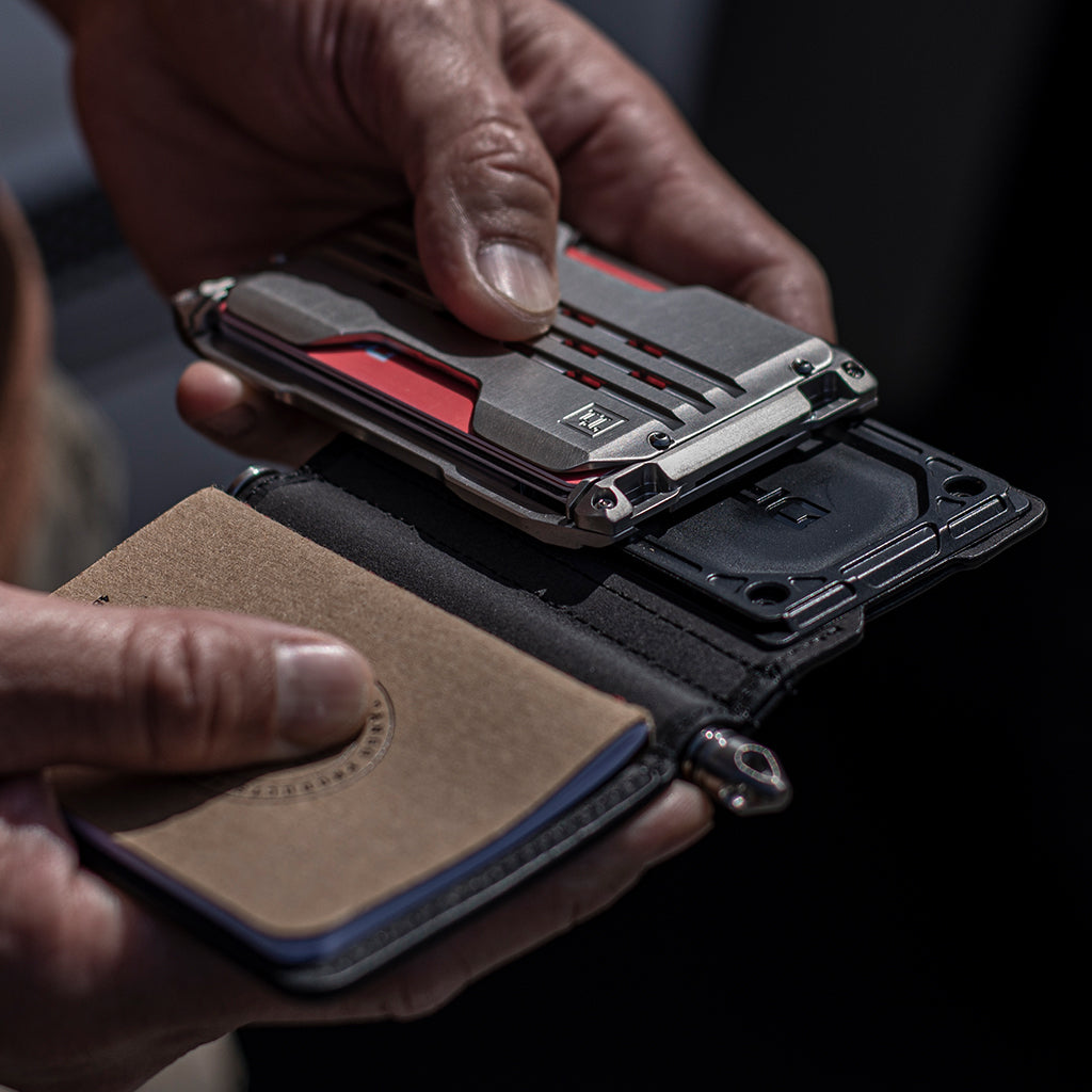 A10 ADAPT™ TITANIUM BIFOLD PEN WALLET DangoProducts