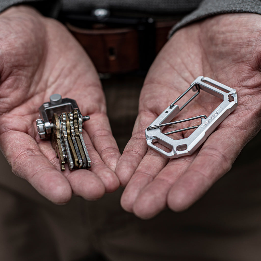 CARABINER & SHACKLE DangoProducts