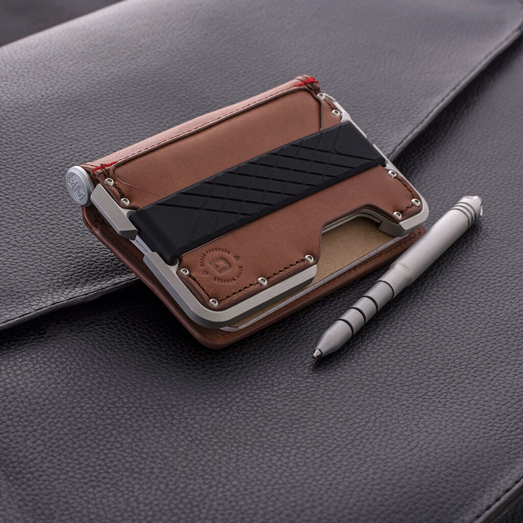D01 DAPPER™ PEN WALLET - Dango Products