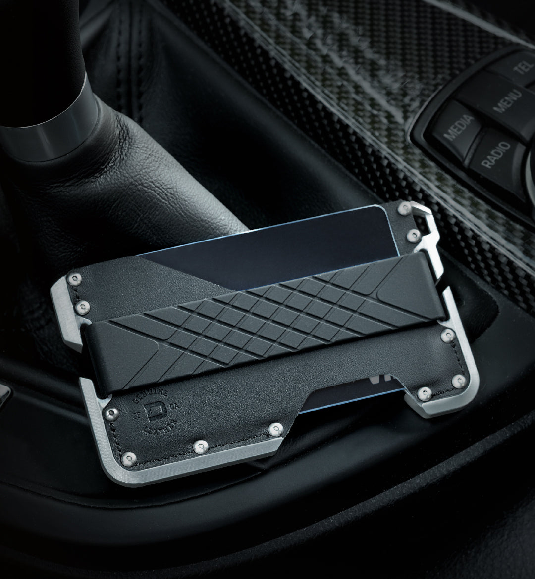D01 DAPPER™ WALLET - Dango Products
