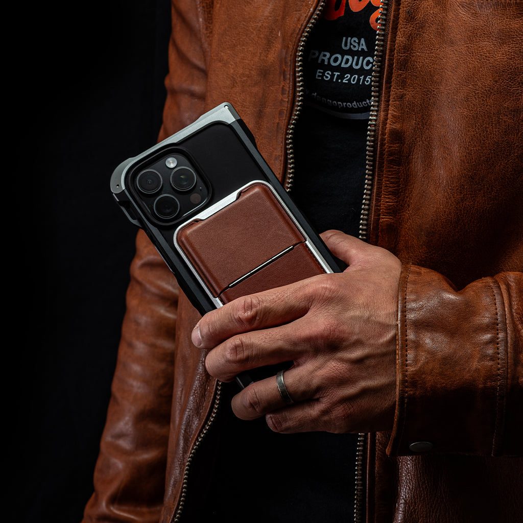 Nomad Rugged Case iPhone 16 Pro Hoesje | Zwart Nomad Rugged Case iPhone 16 Pro Hoesje | Zwart