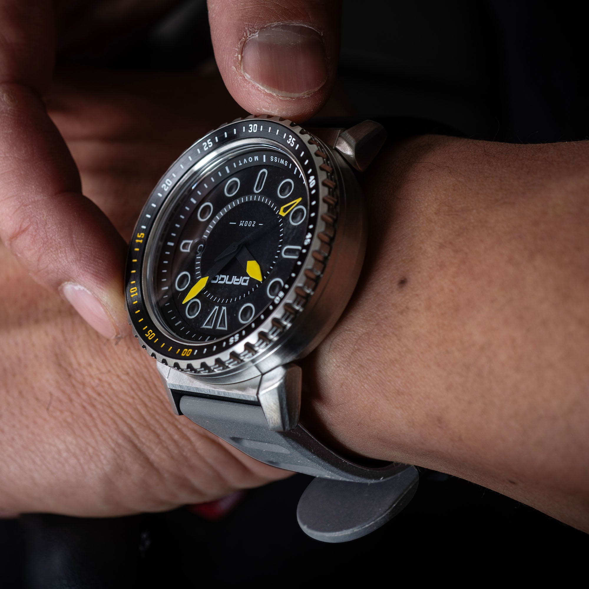 DV-01 - DIVE WATCH - BF2025 SPECIAL DangoProducts