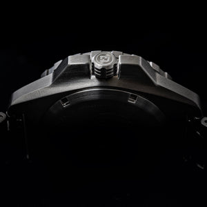DV-02 - AUTOMATIC DIVE WATCH WITH METAL BRACELET DangoProducts