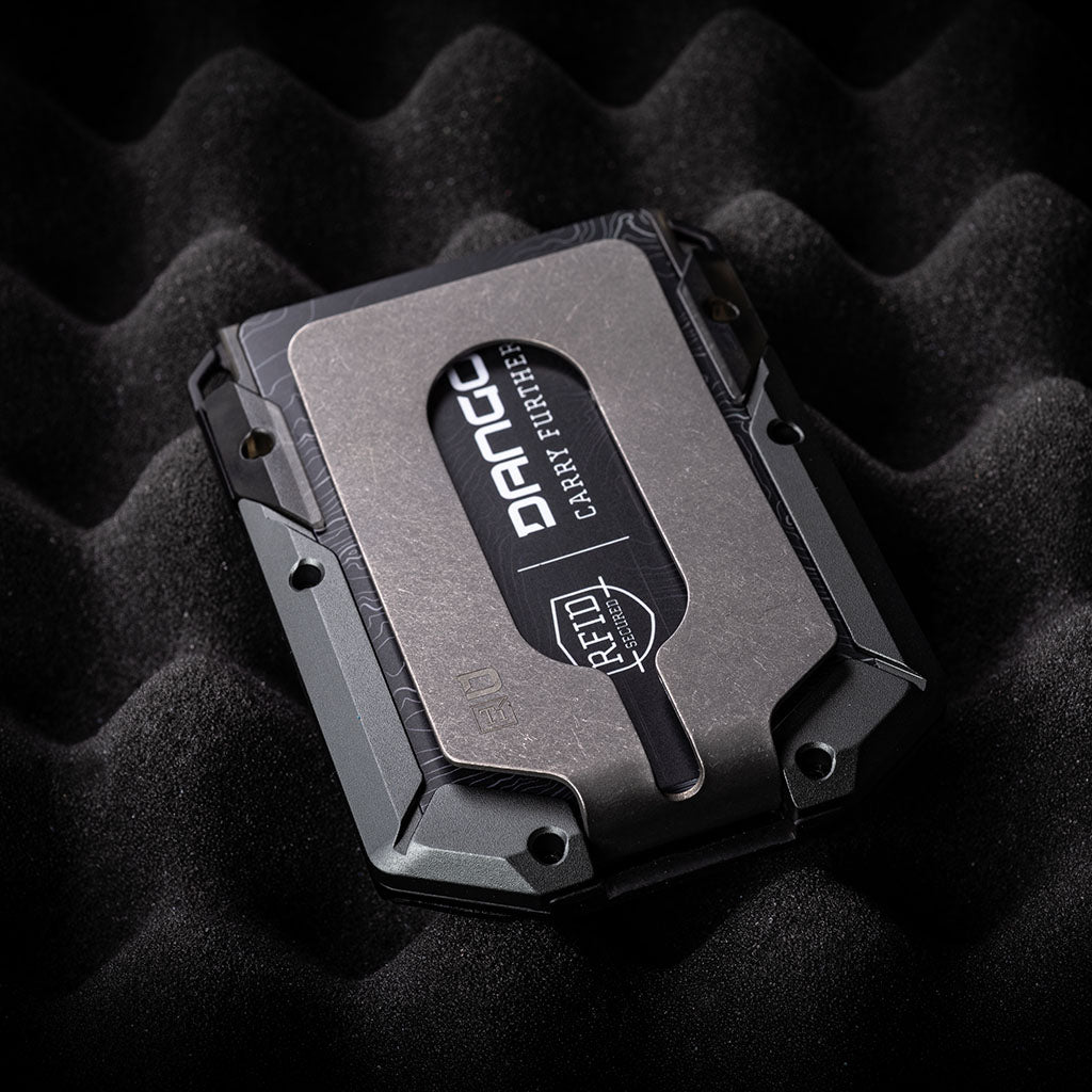 M4 MAVERICK™ RAIL WALLET with TITANIUM CLIP DangoProducts