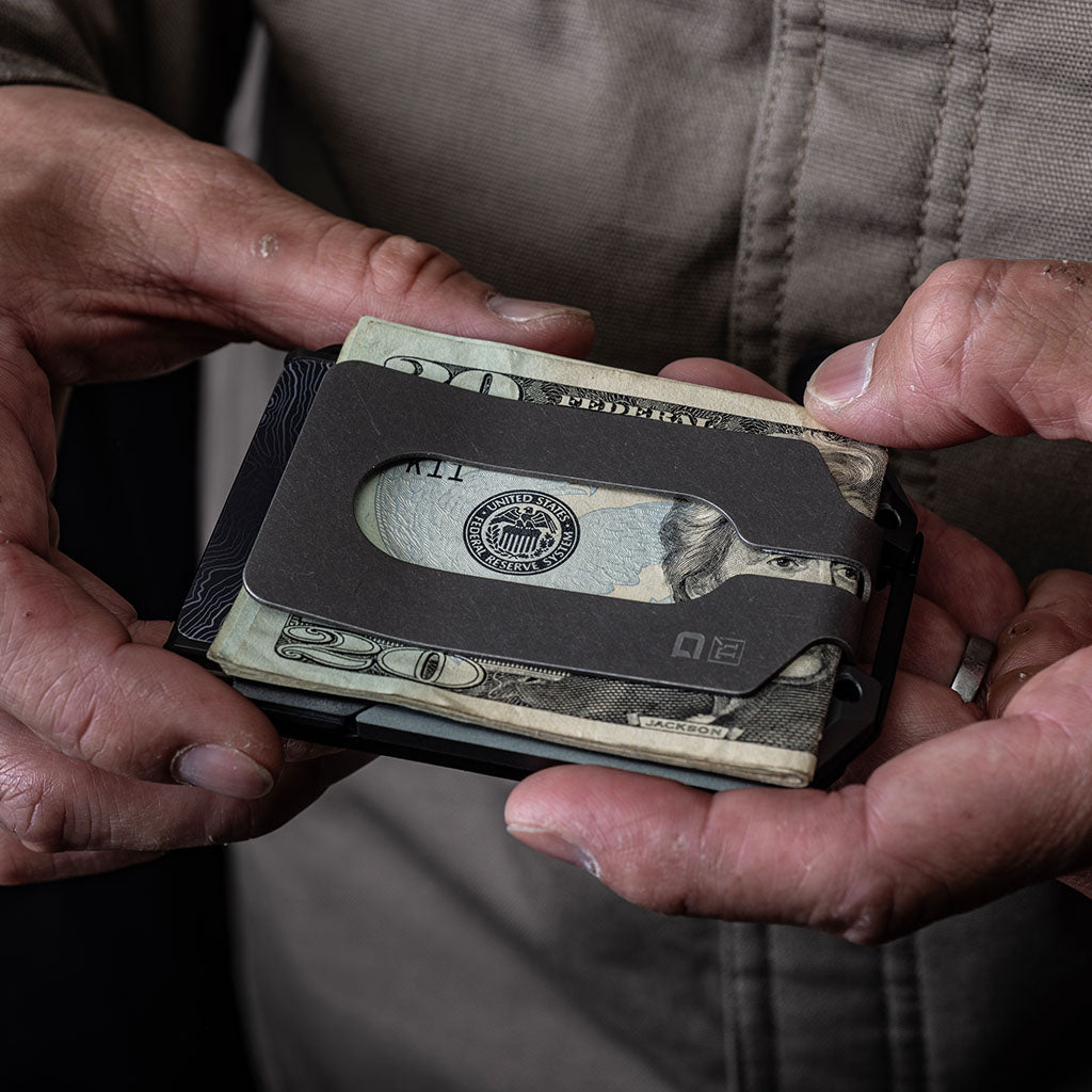 M4 MAVERICK™ RAIL WALLET with TITANIUM CLIP DangoProducts